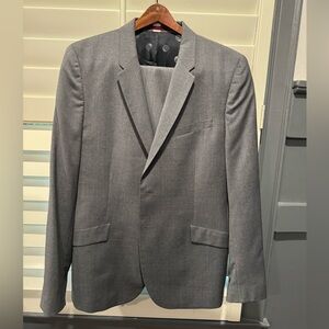 Paul Smith Men’s Gray Suit